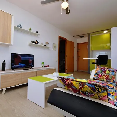Apartment Gicd Arco Iris 16 *